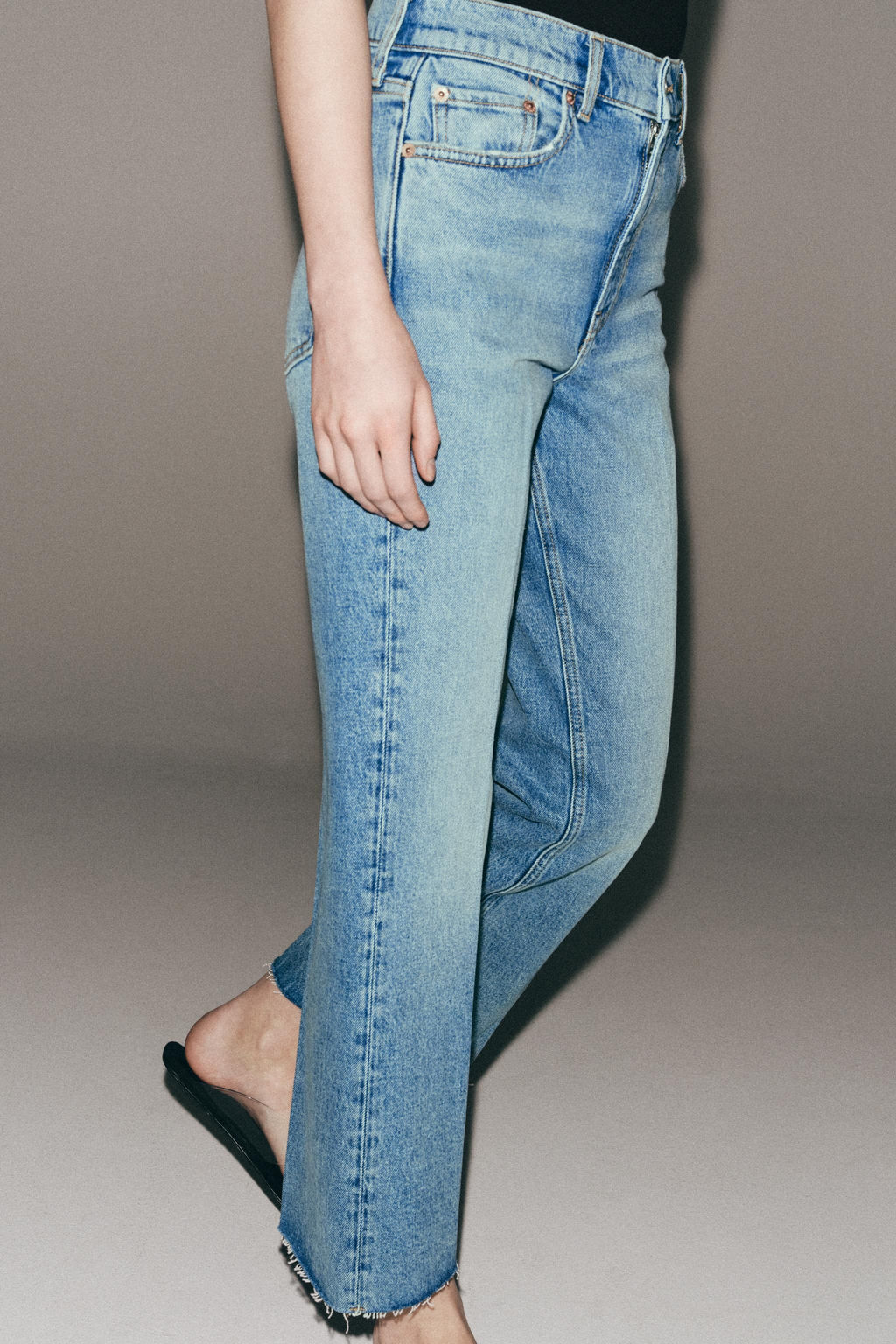 JEANS ZW COLLECTION CROPPED FLARE TIRO MEDIO / Azul lavado - Zara фото 5