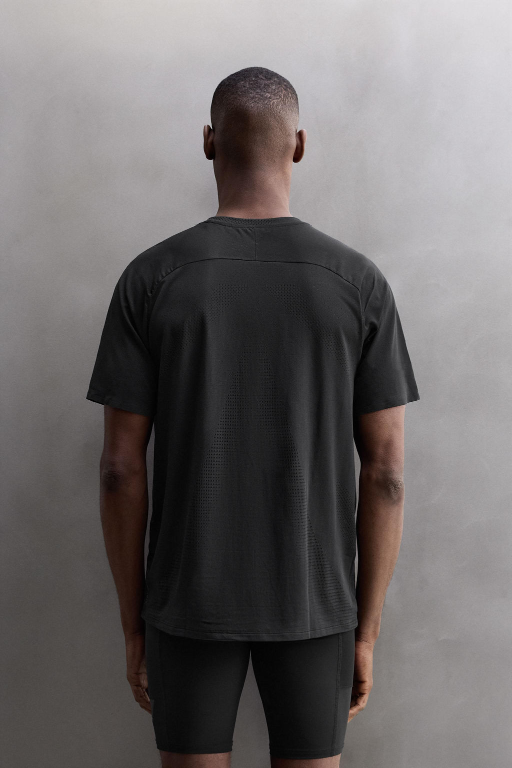 PERFORATED TECHNICAL T-SHIRT - Zara фото 3