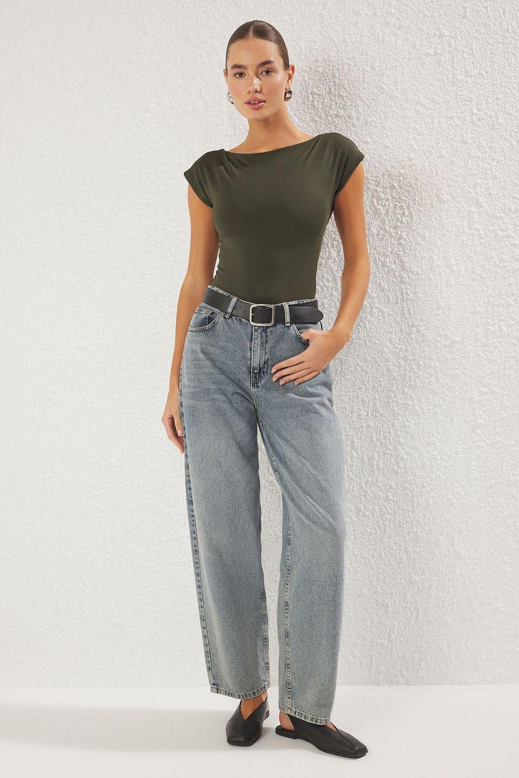 TRENDYOLMILLA Siyah Fitted/Vucuda Oturan Kay?k Yaka Esnek C?tc?tl? Orme Body TWOSS24BD00029  фото 2