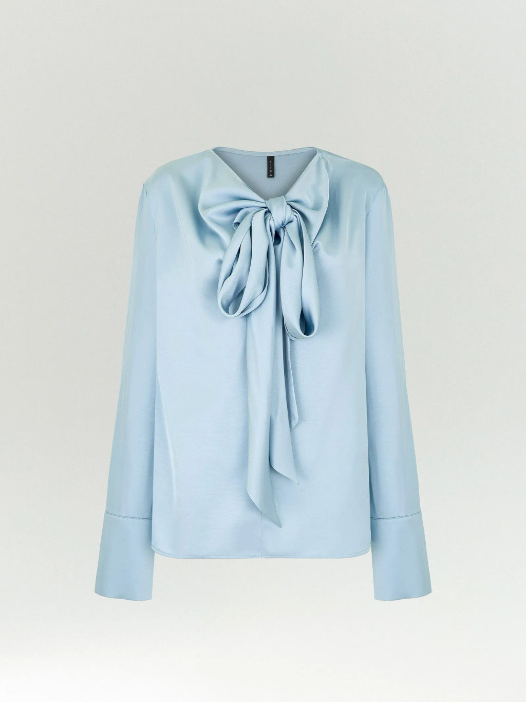 Блузка из вискозы с воротником-бантом, B3190/pegas