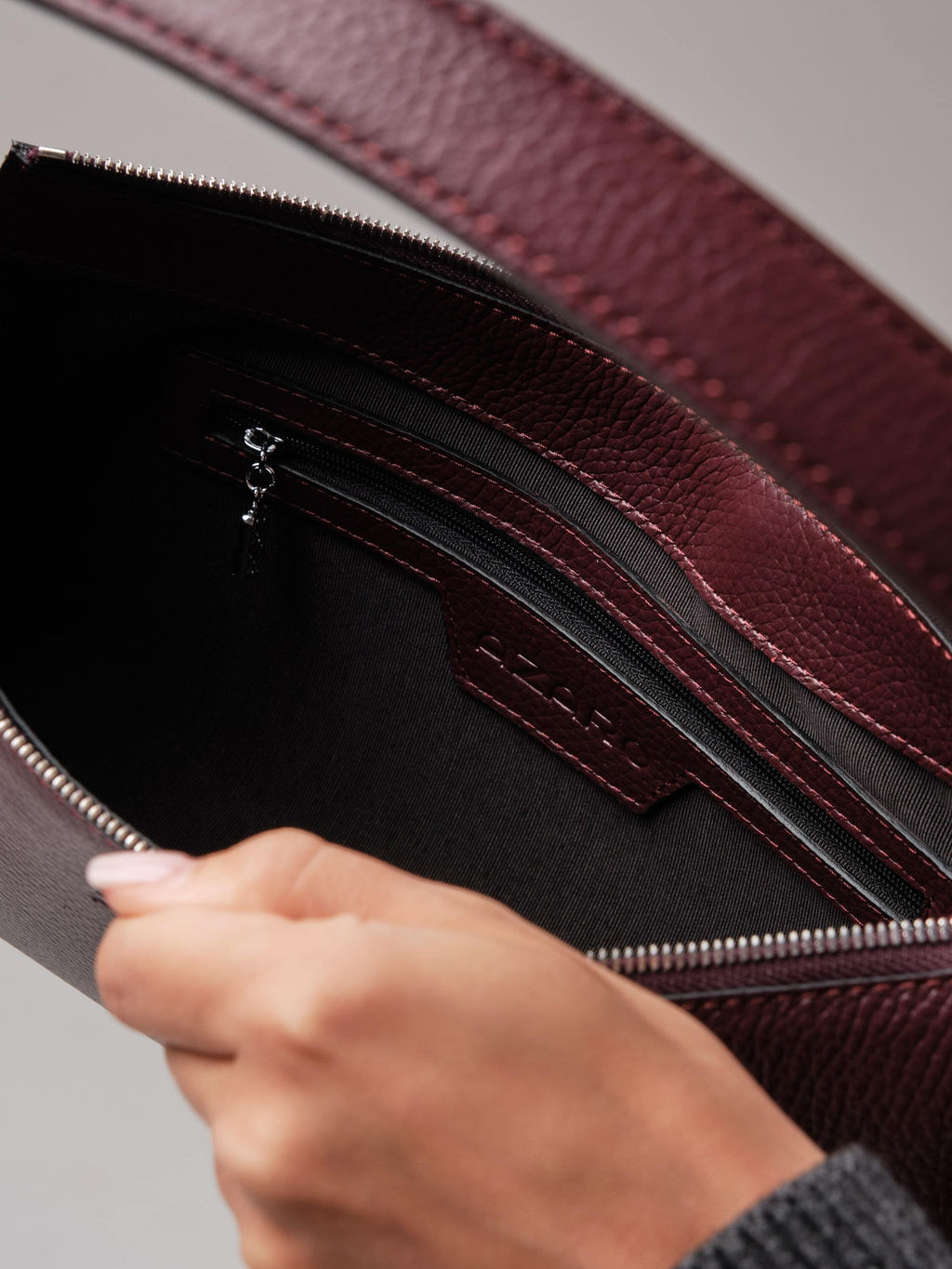 Сумка багет Azaro 31200 зимняя вишня