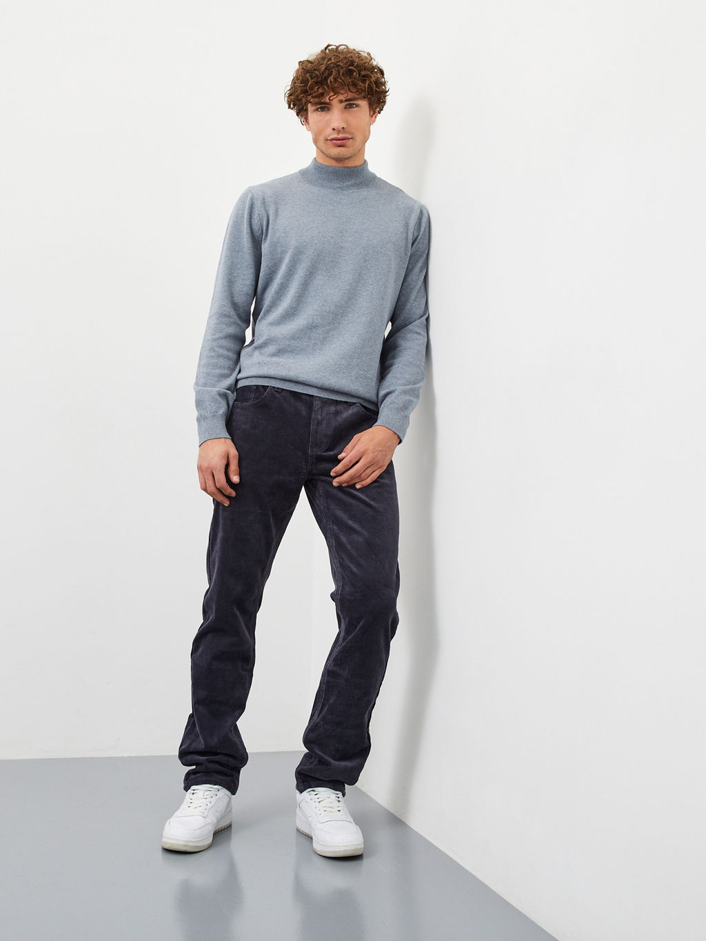 Утепленные мужские вельветовые брюки прямого кроя на флисе - Mossmore фото 9