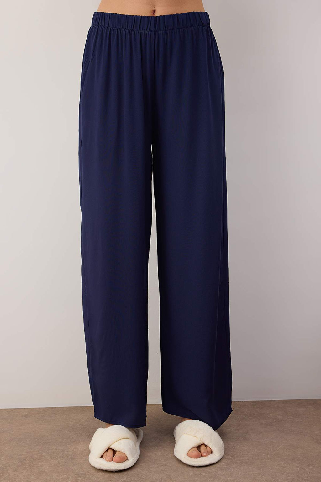 Trendyolmilla Bej Kusakl? Biye Detayl? Kruvaze Viskon Hamile Dokuma Pijama Tak?m? THMAW22PT1109  фото 60