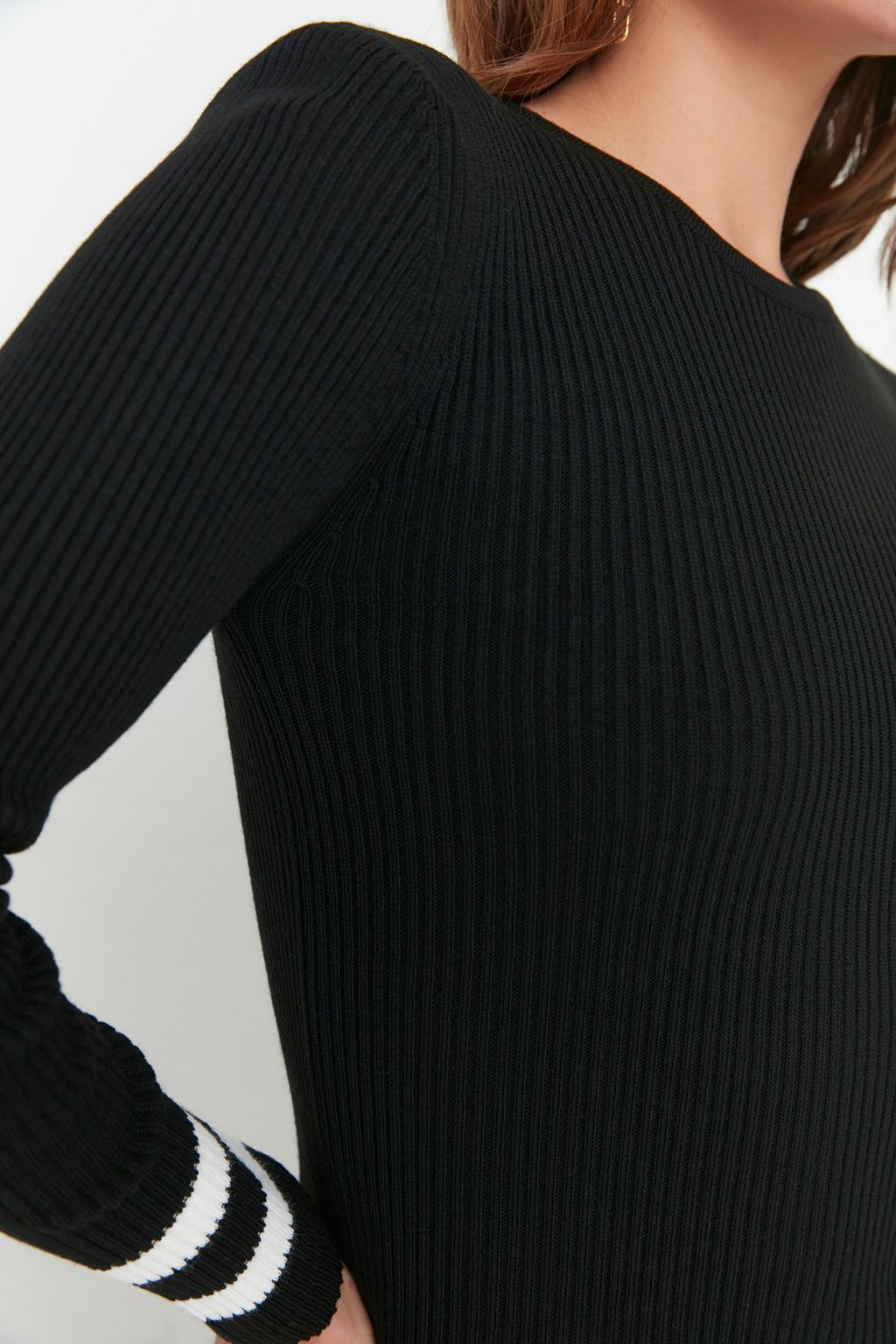 TRENDYOLMILLA Siyah Mini Triko Etek Ucu Cizgili Elbise TWOAW20EL1274  фото 11