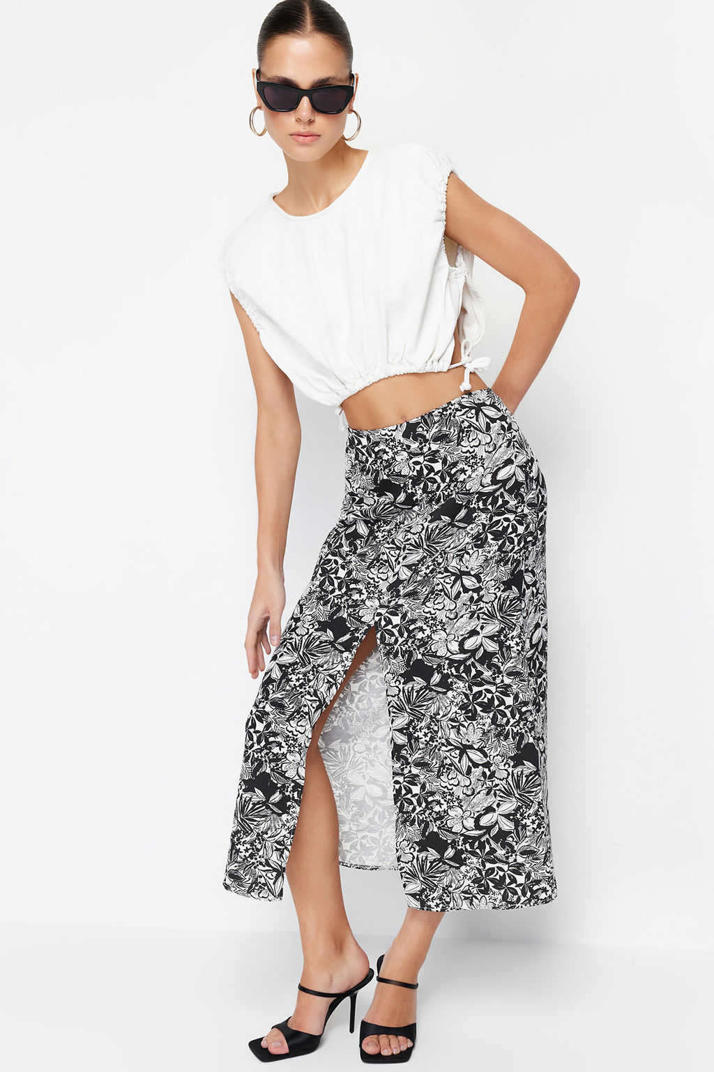 Siyah Desenli Onden Y?rtmac Detayl? Midi Boy Dokuma Keten Gorunumlu Etek TWOSS24ET00104 - Trendyolmilla фото 3