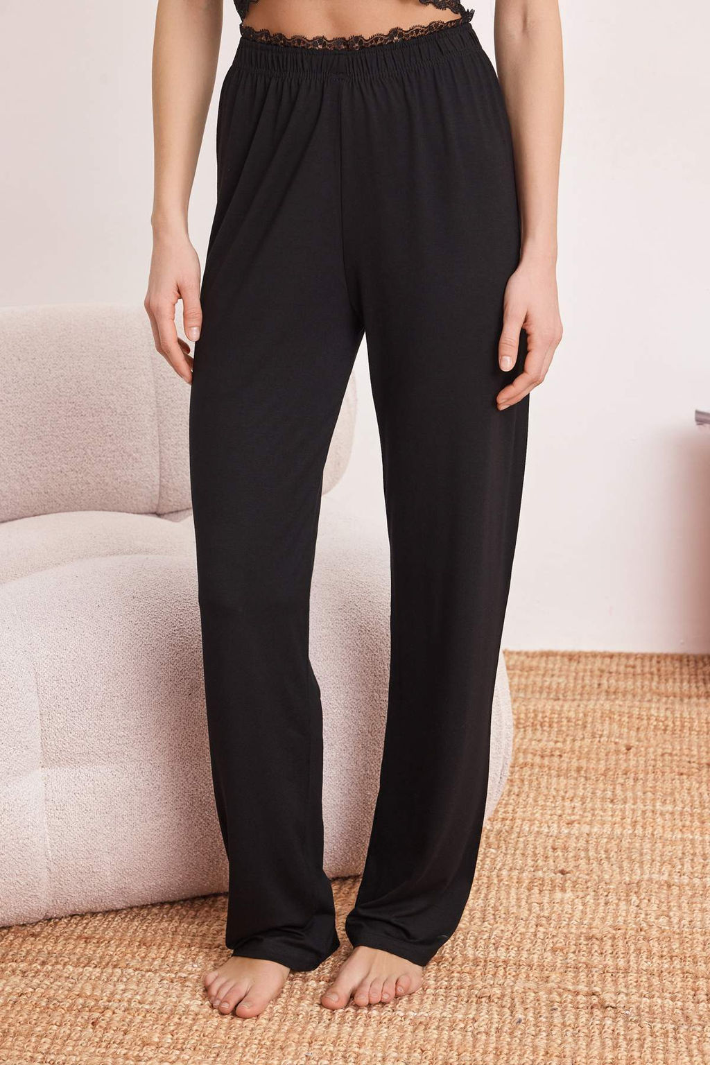 Siyah Kruvaze Dantel Detayl? Viskon Orme Pijama Tak?m? THMSS26PT00061