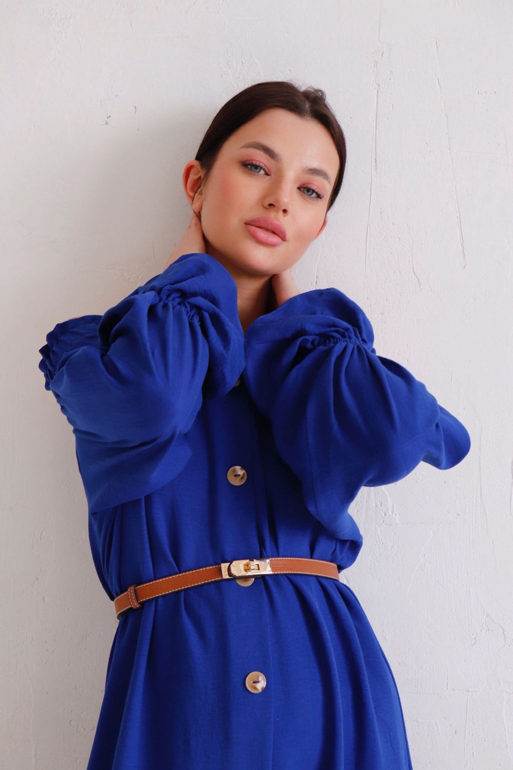 Длинное платье с открытыми плечами синее - Martichelli фото 11