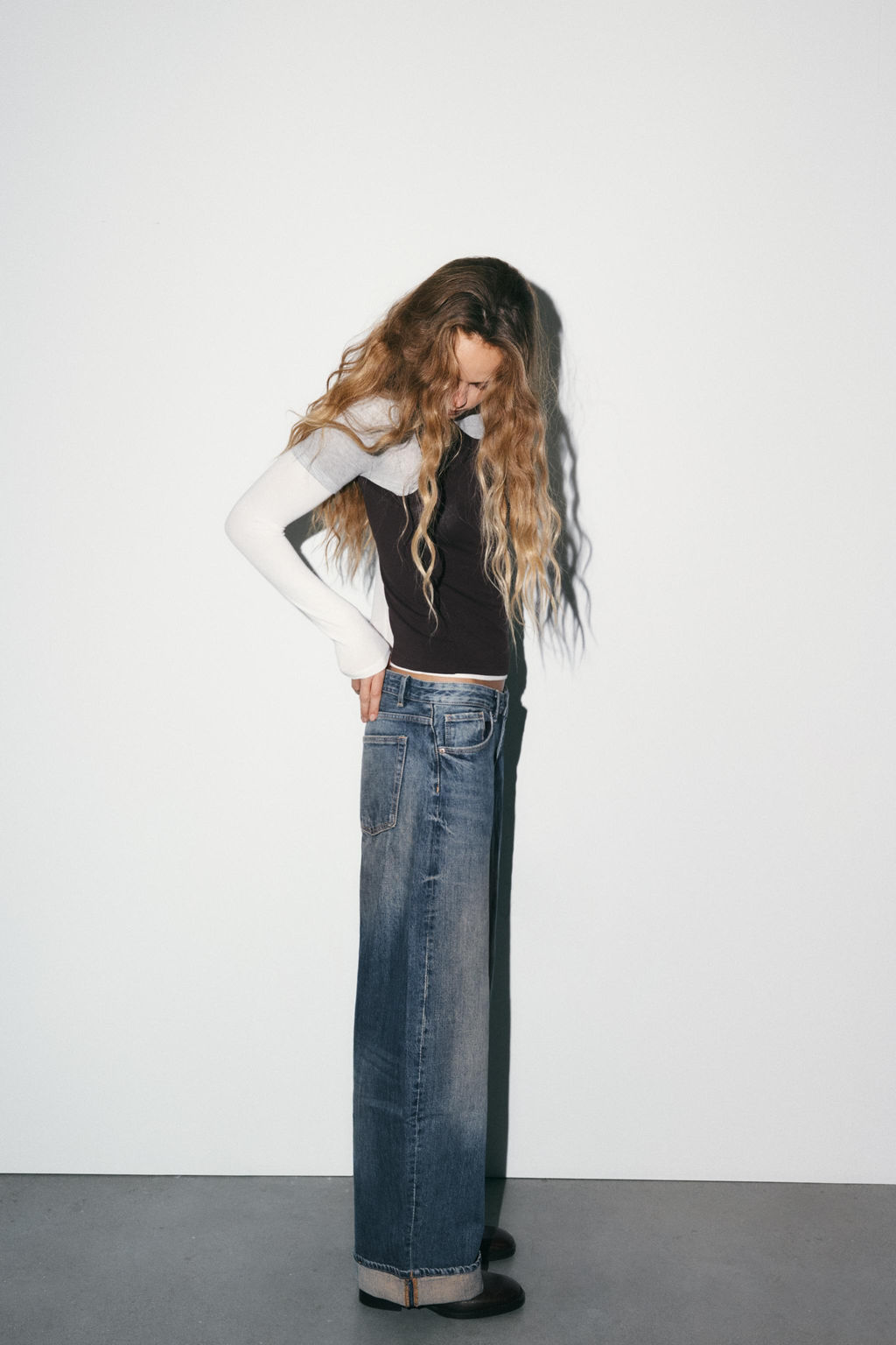 JEANS TRF BAGGY FOLDED  TIRO MEDIO / Azul - Zara фото 4
