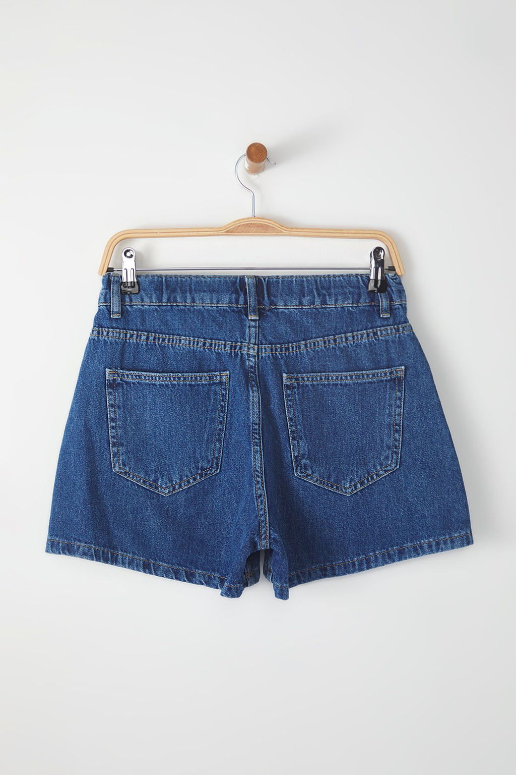 TRENDYOLMILLA Mavi Beli Lastikli Yuksek Bel Mini Denim Sort TWOSS25SR00054  фото 6