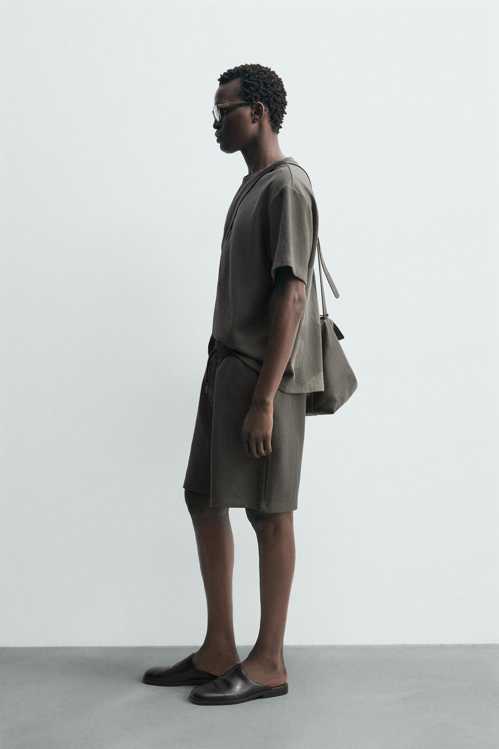 CAMISETA RELAXED FIT ESTRUCTURA / Verdoso - Zara фото 4