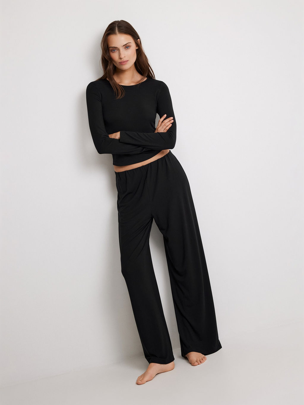 Infinity / Брюки жен. Krafta черный