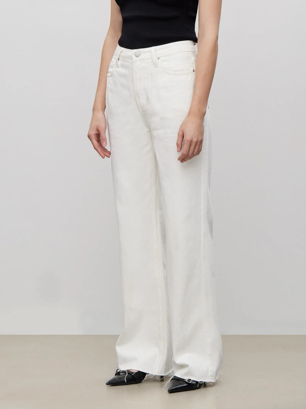ЕМКА / Белые джинсы с необработанным краем - Emka фото 4