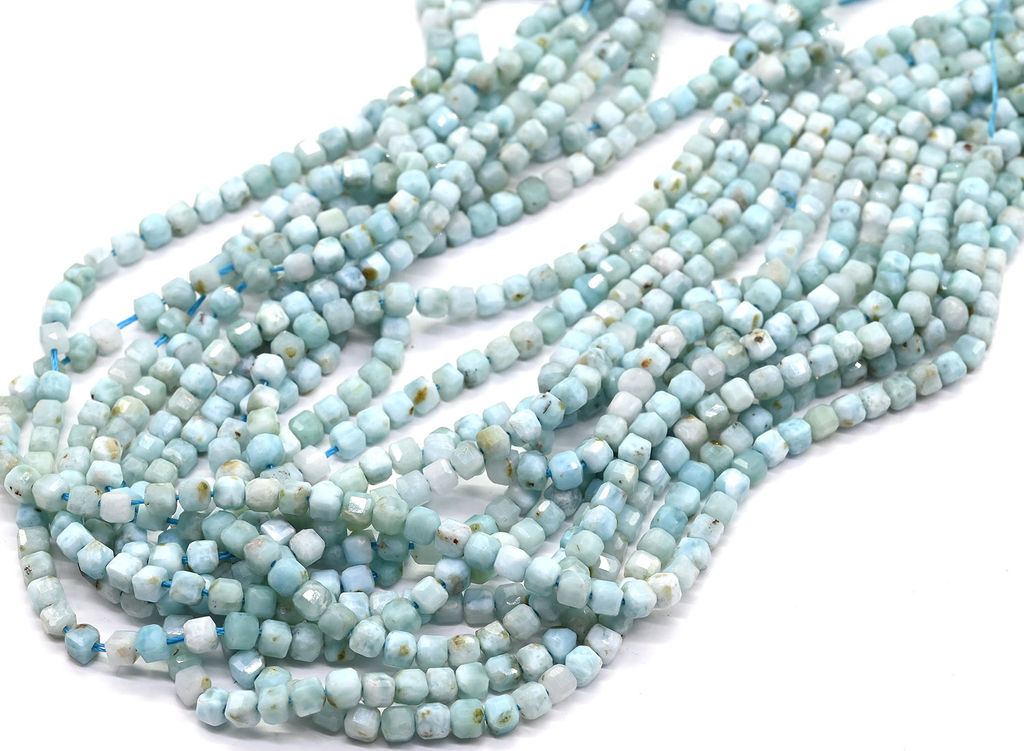 Бусины из ларимара кубик гр.3мм, 39см, 125 бусин Радуга камня