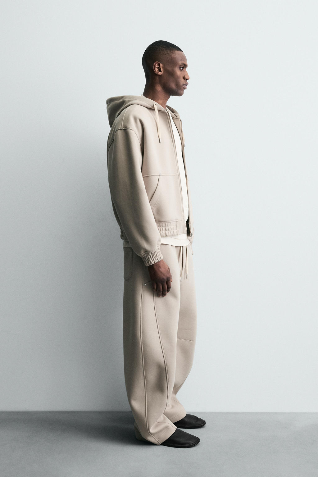 NEOPRENE-EFFECT HOODIE WITH ZIP - Zara фото 13