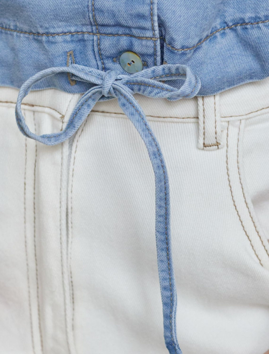 Укороченная блузка с кулиской из джинсового лиоцелла - Vilatte фото 6