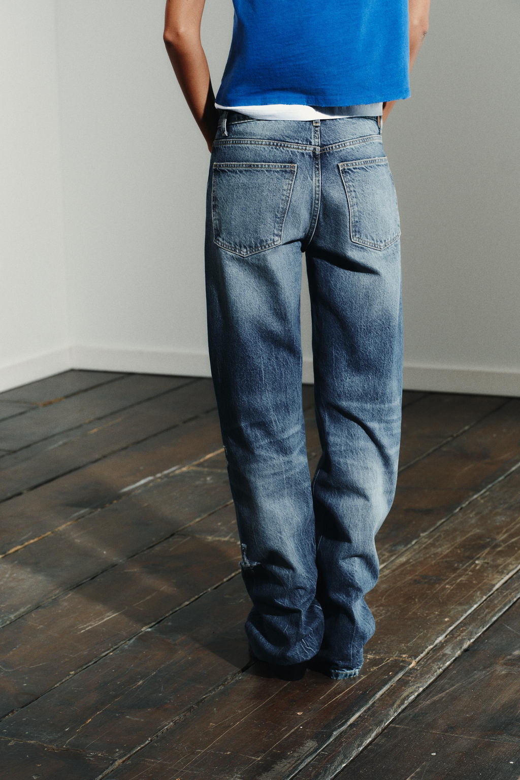 TRF RIPPED MID-WAIST WIDE-LEG JEANS