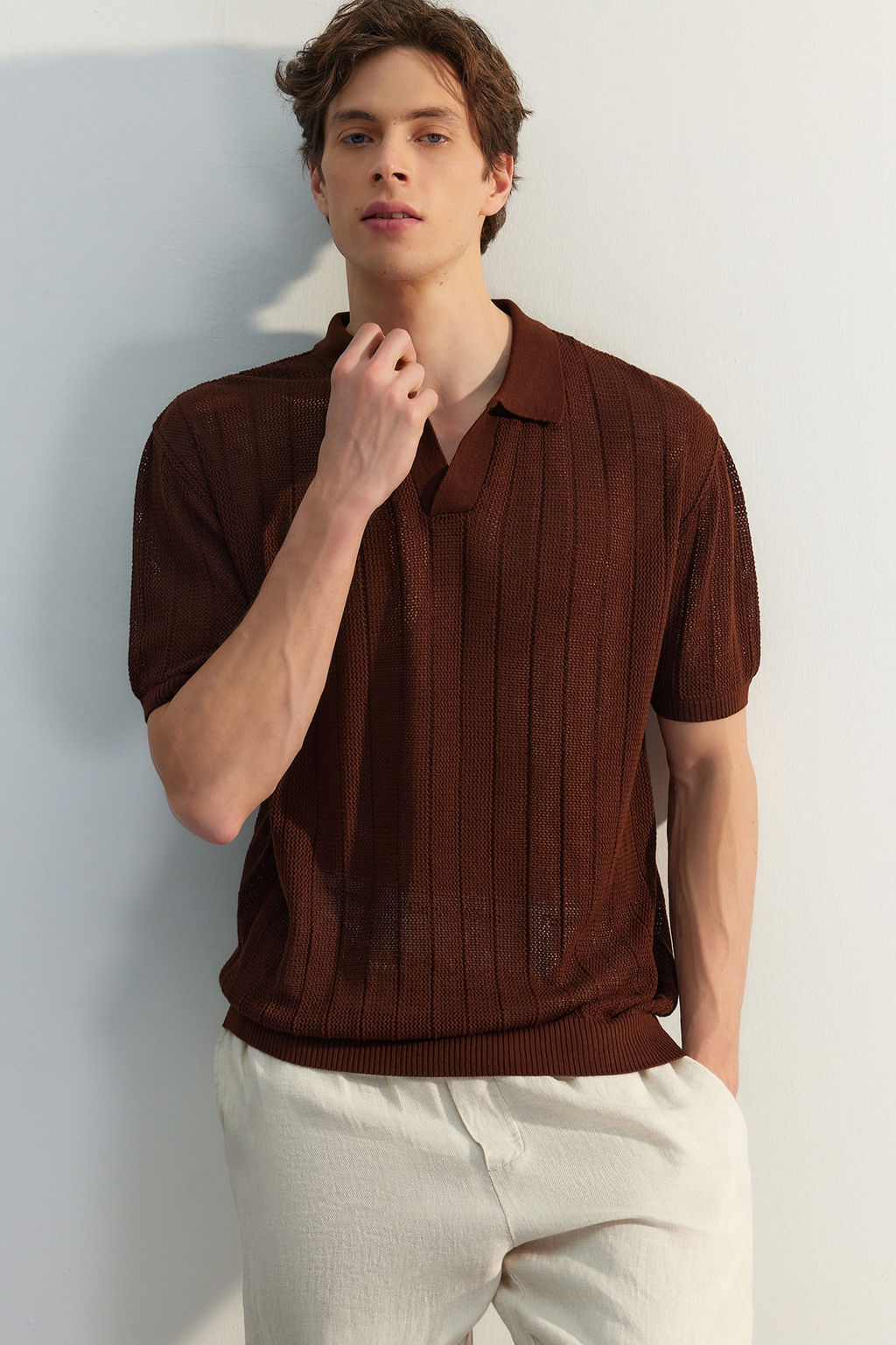 TRENDYOL MAN Limited Edition Kahverengi Regular Fit Pamuklu K?sa Kol Polo Yaka Triko Tshirt TMNSS23PO00024