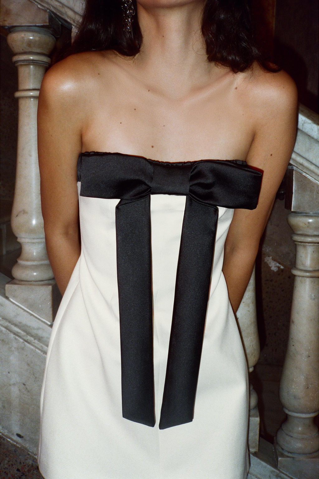 STRAPLESS DRESS WITH BOW