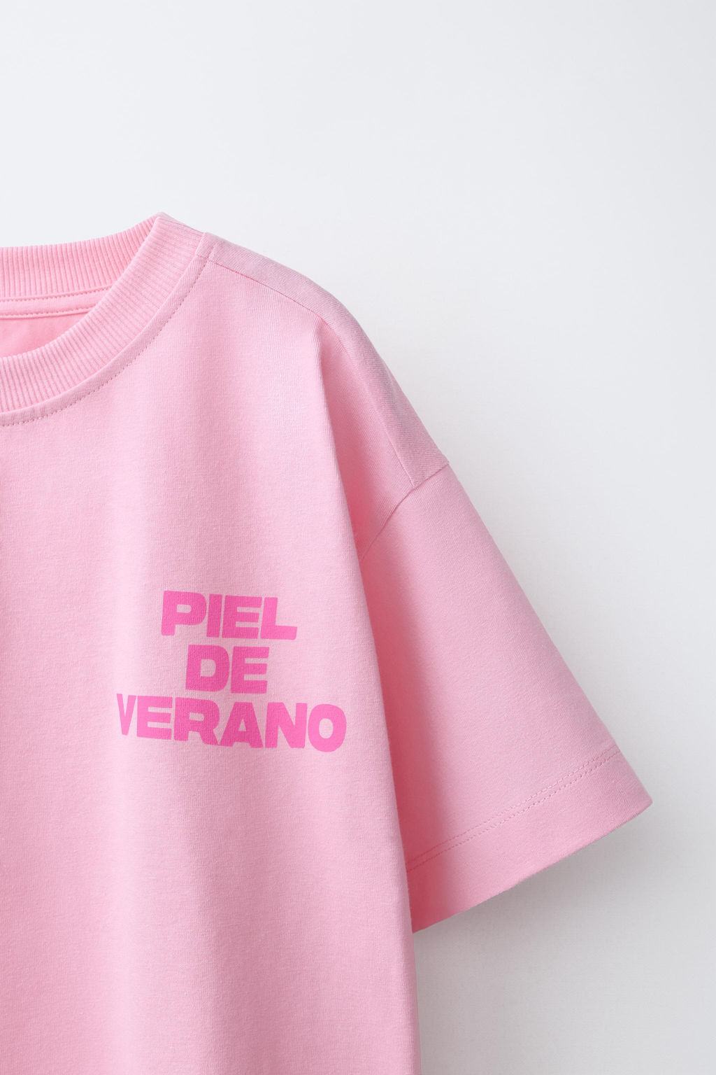 CAMISETA ESTAMPADO TEXTO / Rosa vigor? - Zara фото 4
