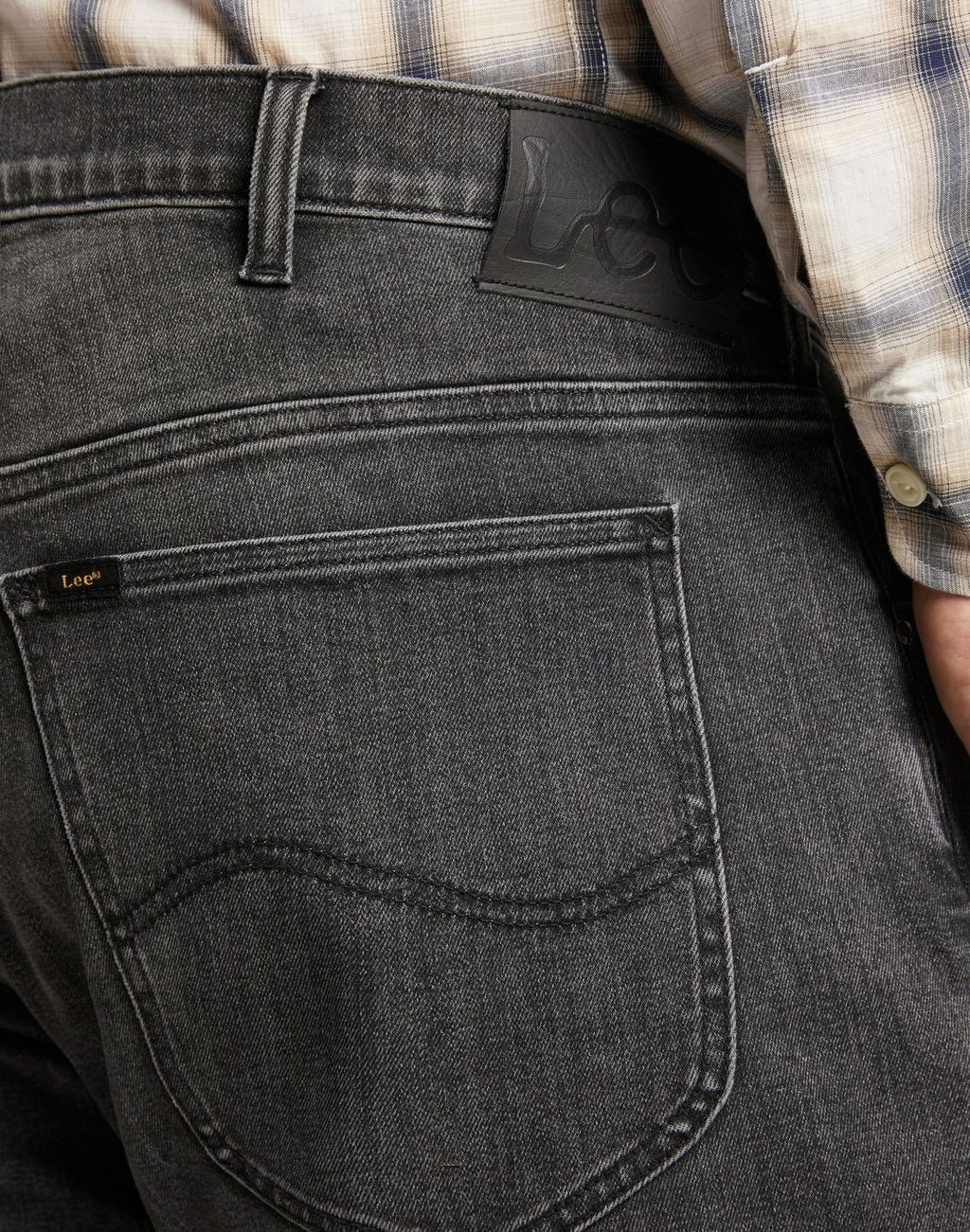 Джинсы мужские