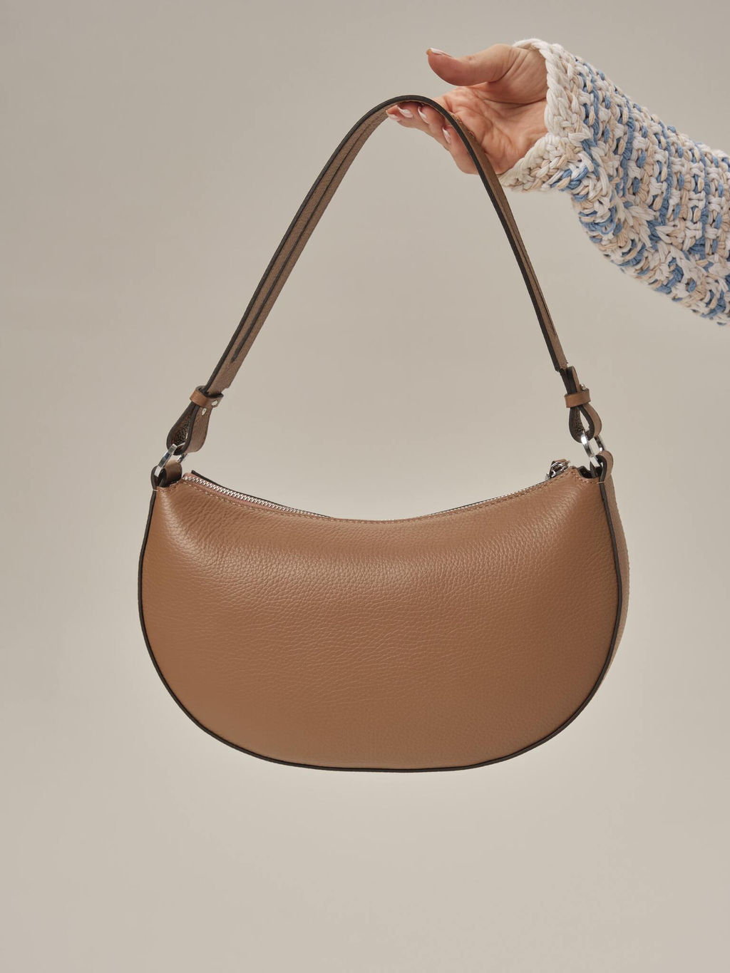 Сумка женская сэддл Azaro 31042 светлый орех