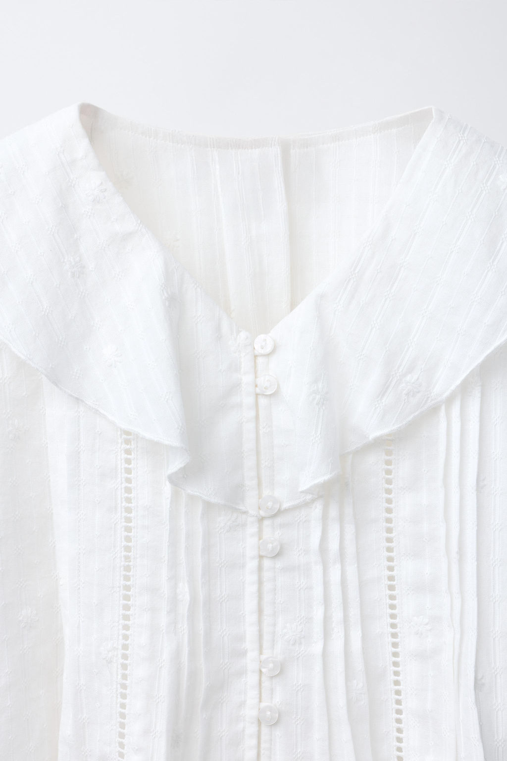 ROMANTIC SHIRT WITH EMBROIDERED FLOWERS - Zara фото 8