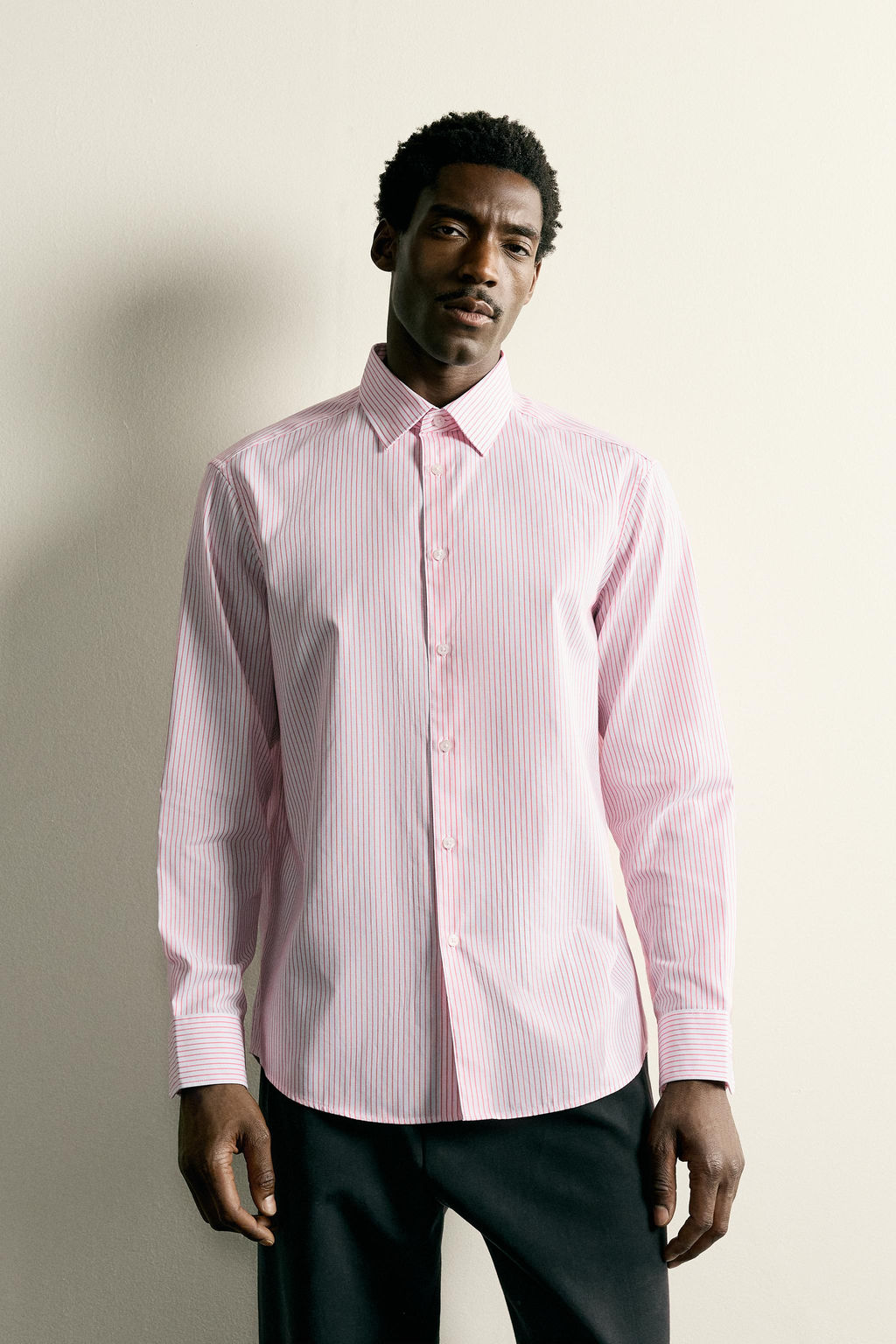 CAMISA REGULAR FIT ESTRUCTURA / Coral rojo - Zara фото 2
