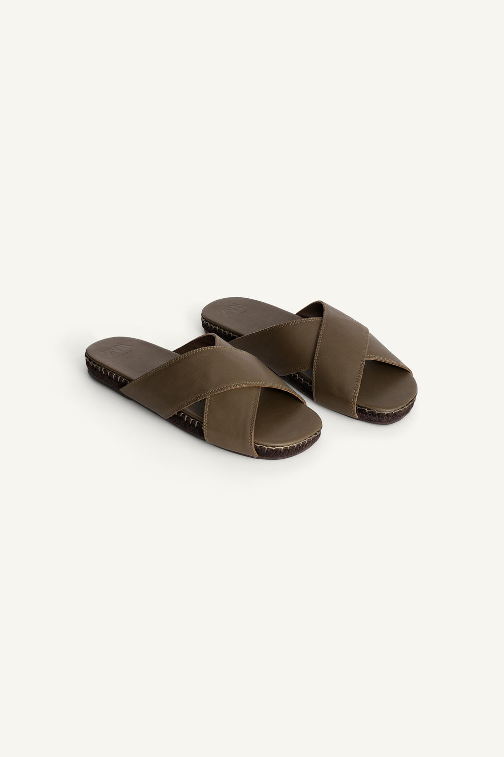 SANDALIA CRUZADA PIEL / Verde - Zara фото 3