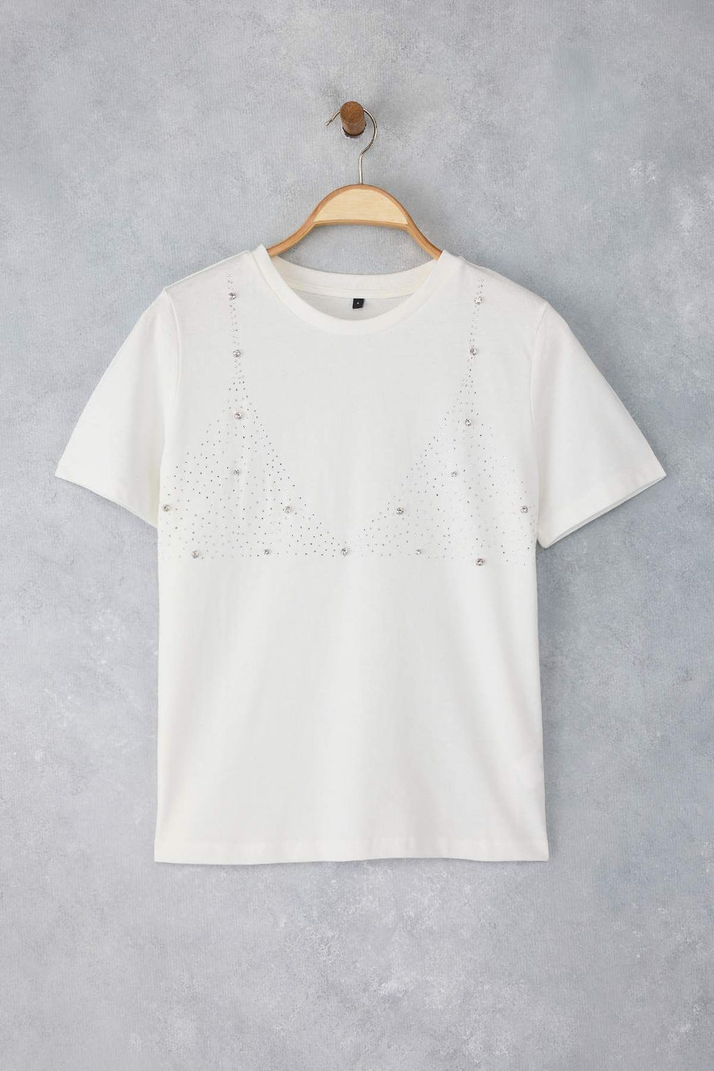 TRENDYOLMILLA Ekru %100 Pamuk Regular/Normal Kal?p Tas Detayl? Orme T-Shirt TWOSS25TS00016  фото 7