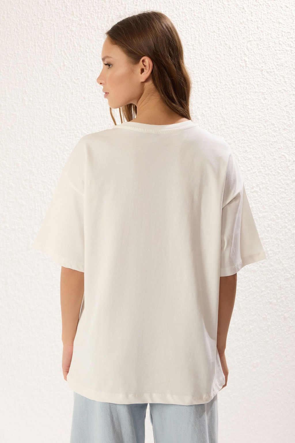 TRENDYOLMILLA Bordo %100 Pamuk Oversize/Genis Pach Nak?sl? Orme T-Shirt TWOSS25TS00069 фото 5