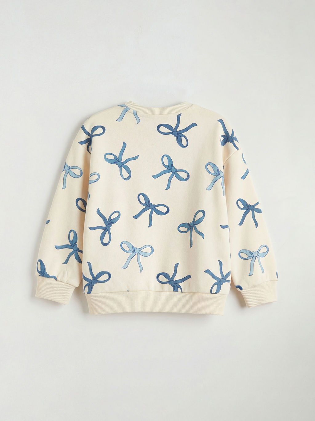 Fiyonk Desenli K?z ?ocuk Sweatshirt ve Pantolon