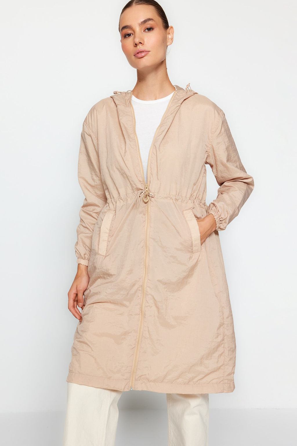 Bej Oversize Kapusonlu Su Itici Yagmurluk TWOAW24MO00280 - Trendyolmilla фото 2