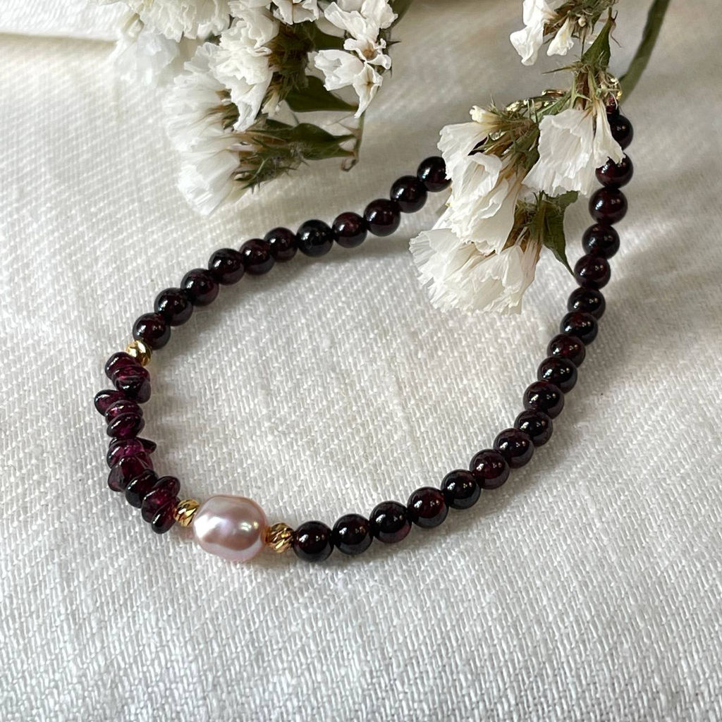 Браслет из Граната и Жемчуга
