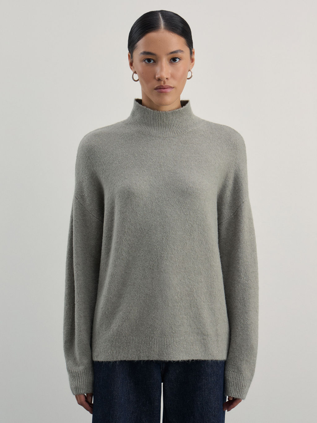 Базовый джемпер с воротником стойкой / Zarina  фото 3