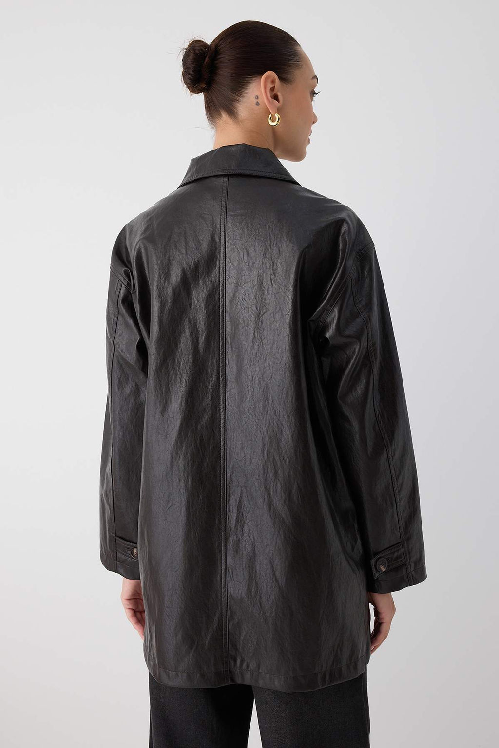 Wardrobe Essentials Koyu Kahverengi Suni Deri Oversize Midi Trenckot TWOAW26TR00009 - Trendyolmilla фото 4