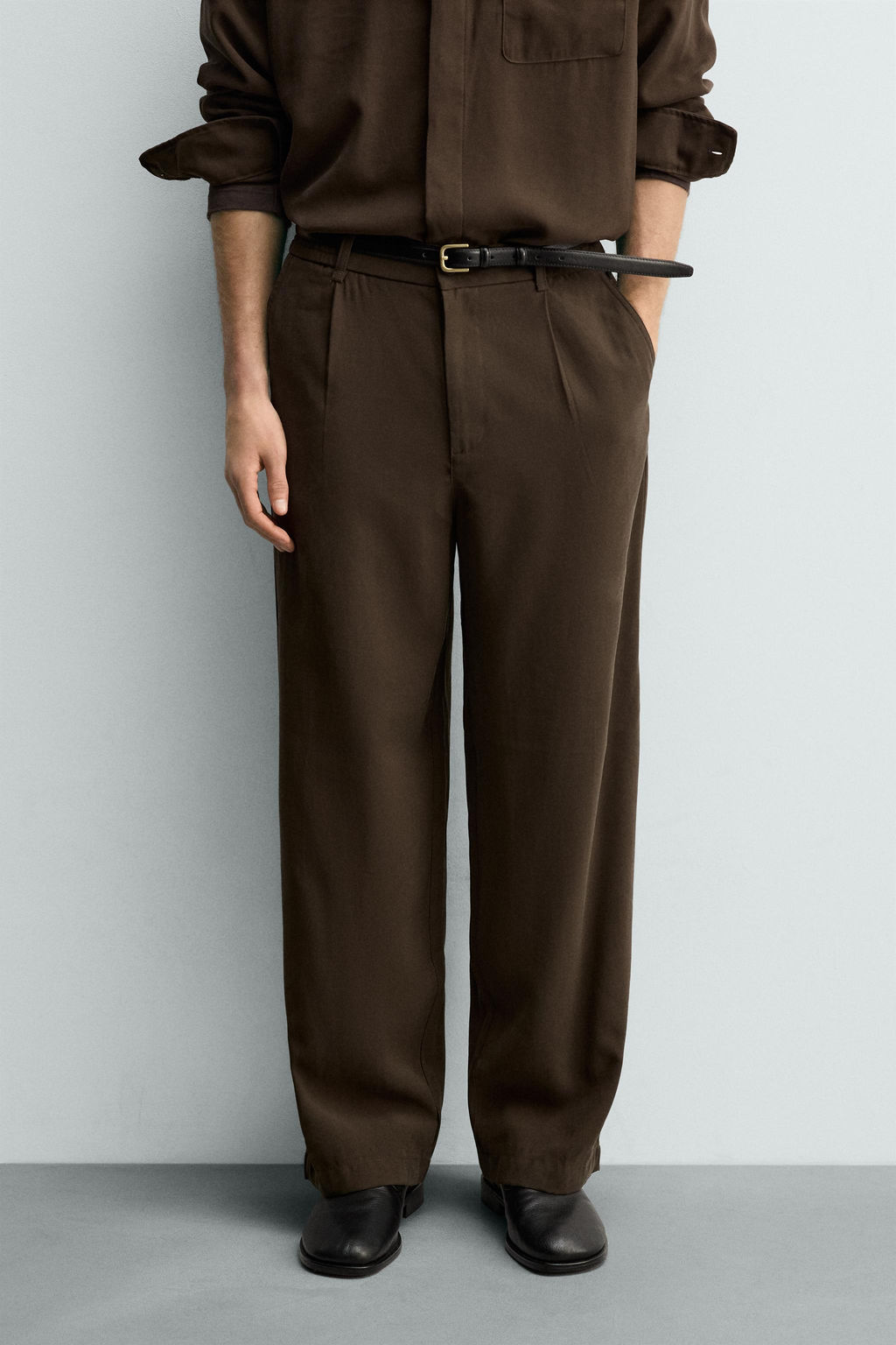 PANTAL?N FLUIDO RELAXED FIT / Marr?n - Zara фото 2