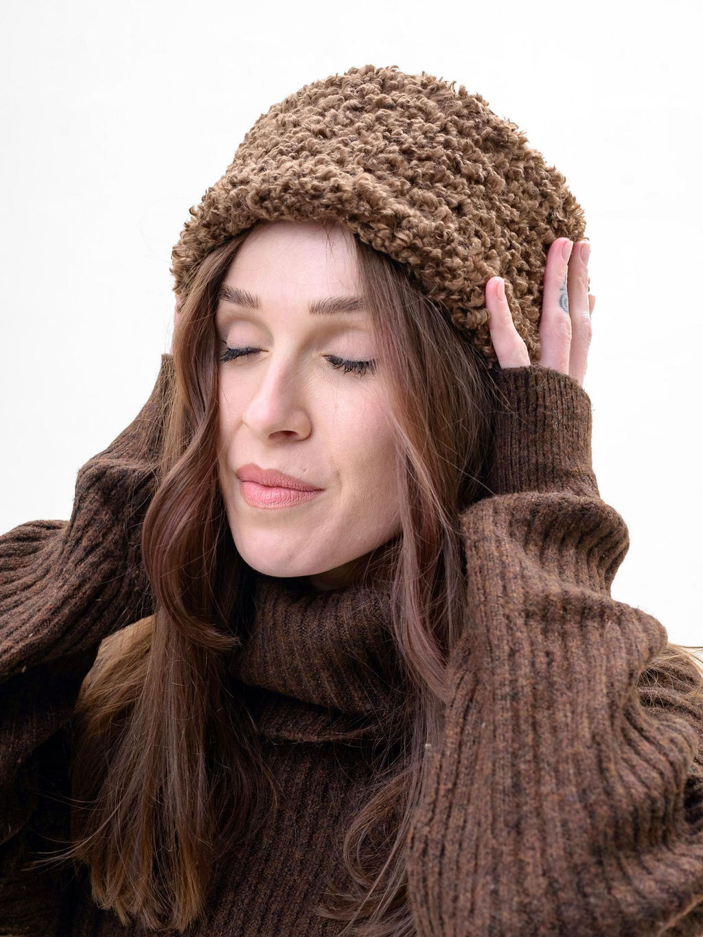 Т24-131 Таблетка Тедди коричневая