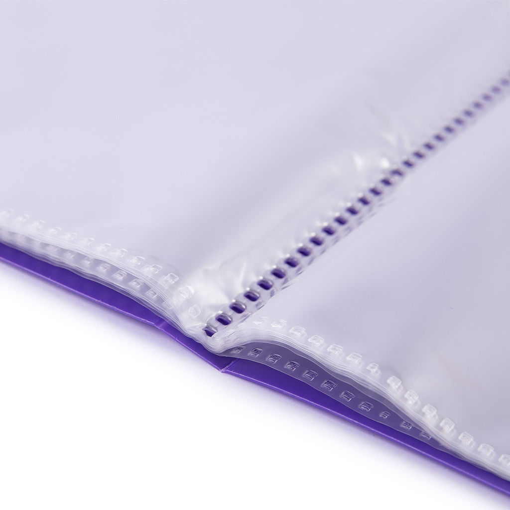 Лео Расти Папка-портфолио дошкольника с файлами 20л. A4 700 мкм 15 мм песок 1 шт. пурпурный LKP-011