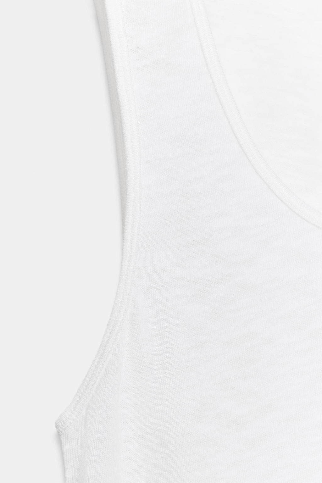 TOP ESCOTE REDONDO / Blanco - Zara фото 6