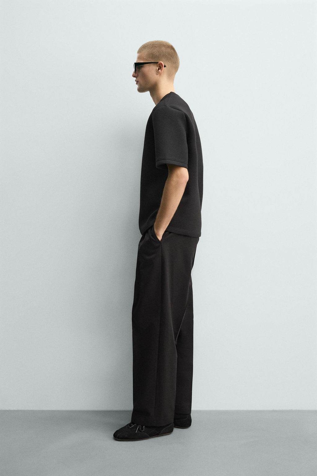 SUDADERA RELAXED FIT T?CNICA / Negro - Zara фото 4