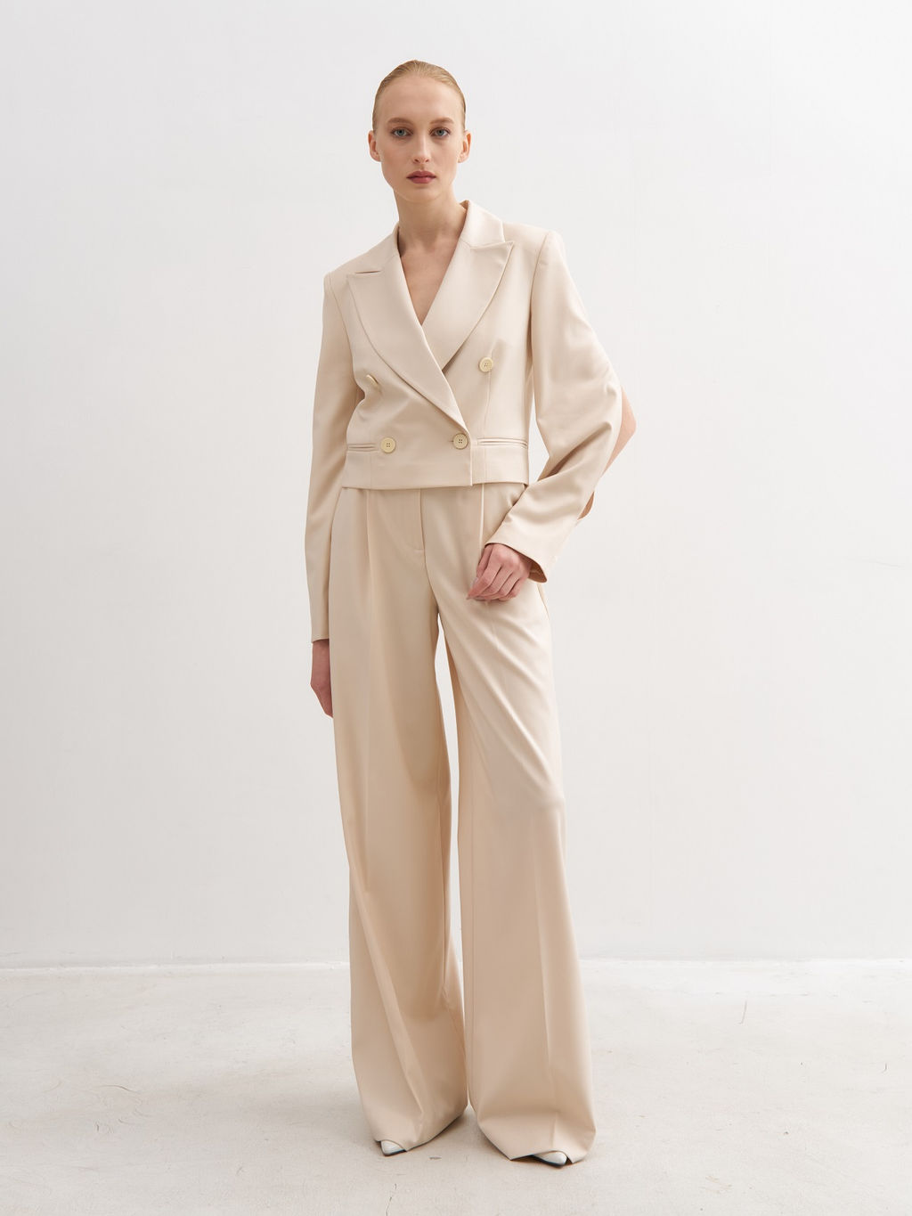 Молочные брюки палаццо