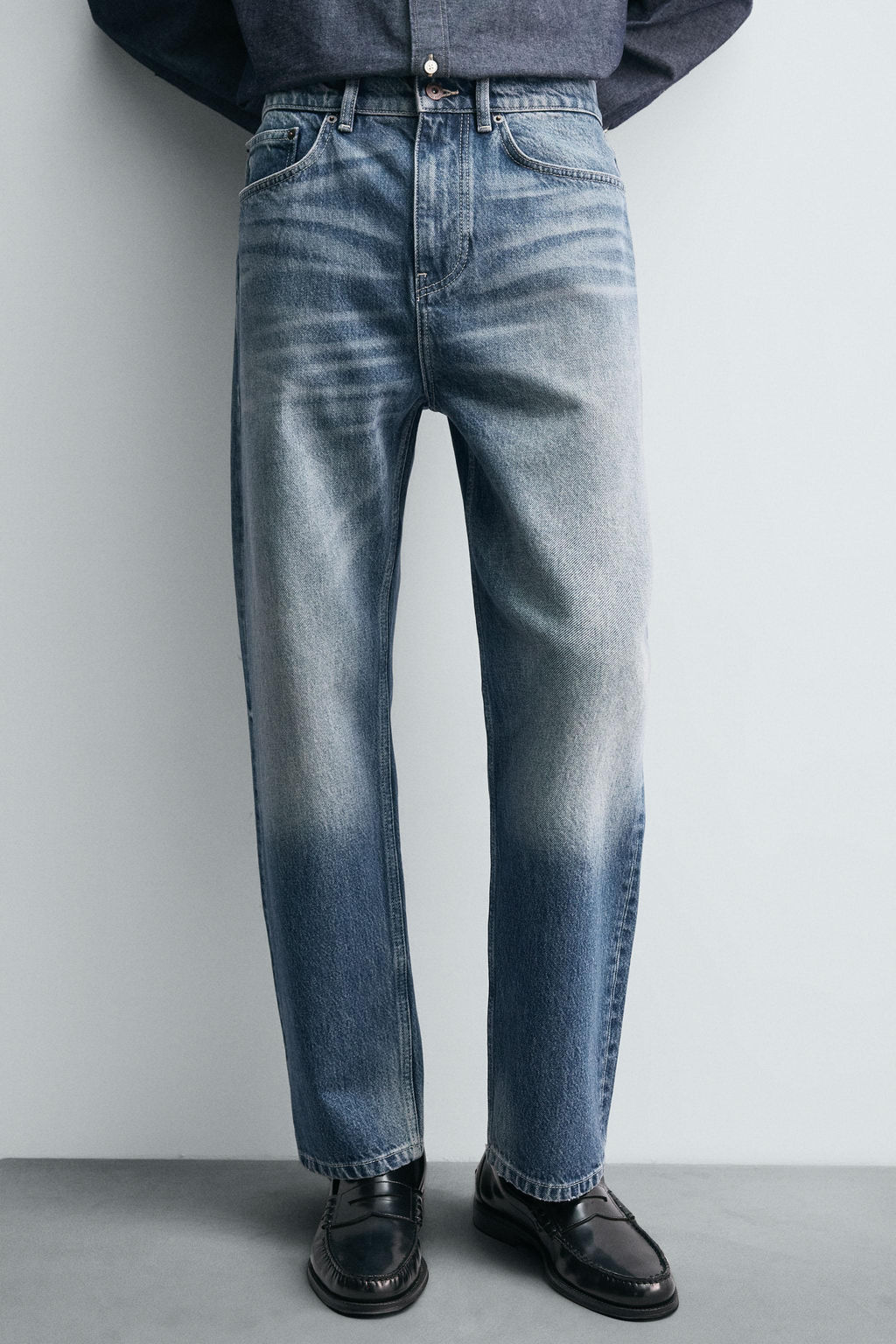 STRAIGHT ANKLE FIT JEANS