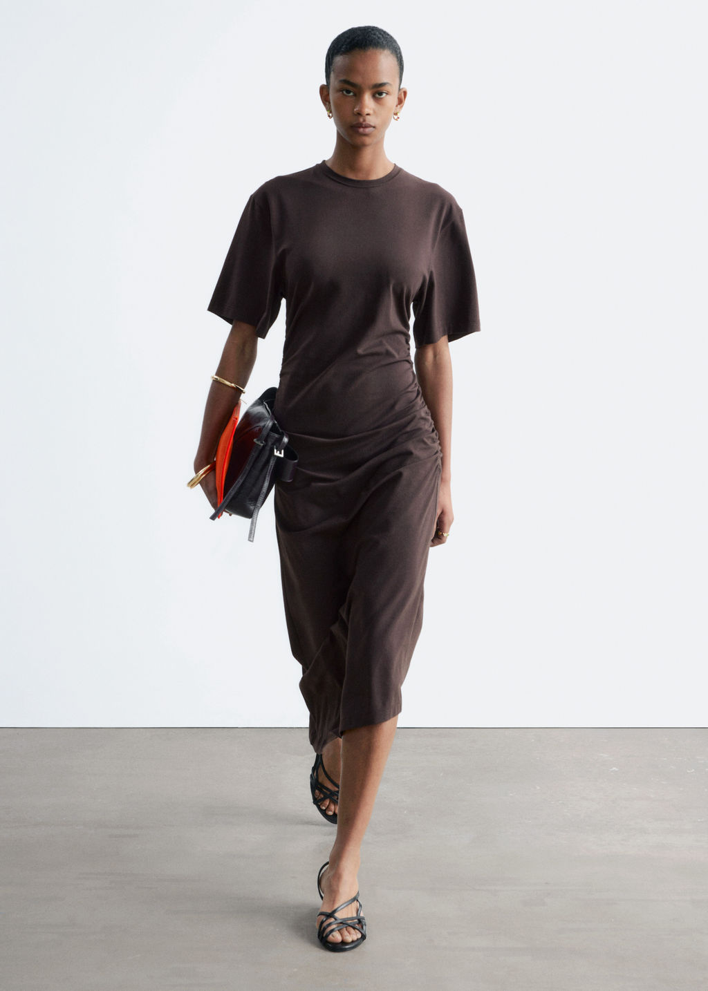Vestido midi asim?trico tipo camiseta - H&m фото 3