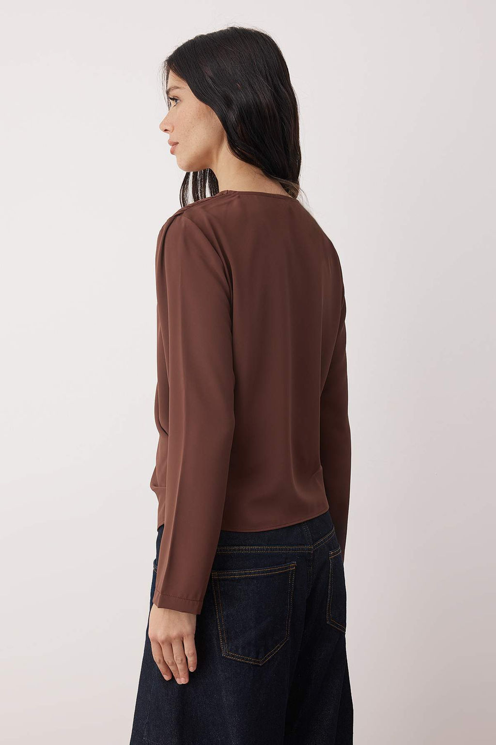 Trendyolmilla Siyah Kruvaze Saten Dokuma Bluz TWOAW24BZ00423  фото 12