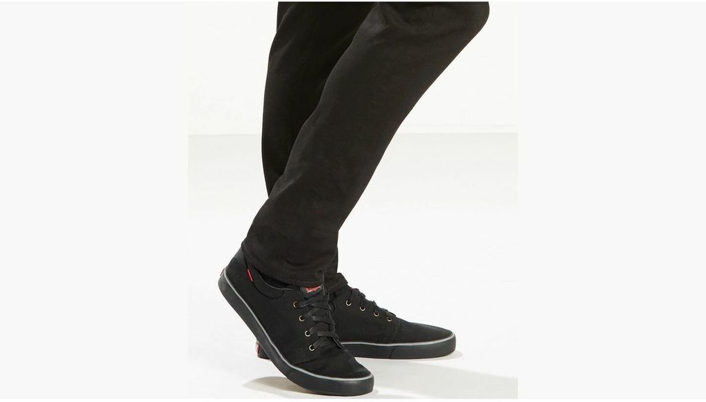 Джинсы мужские