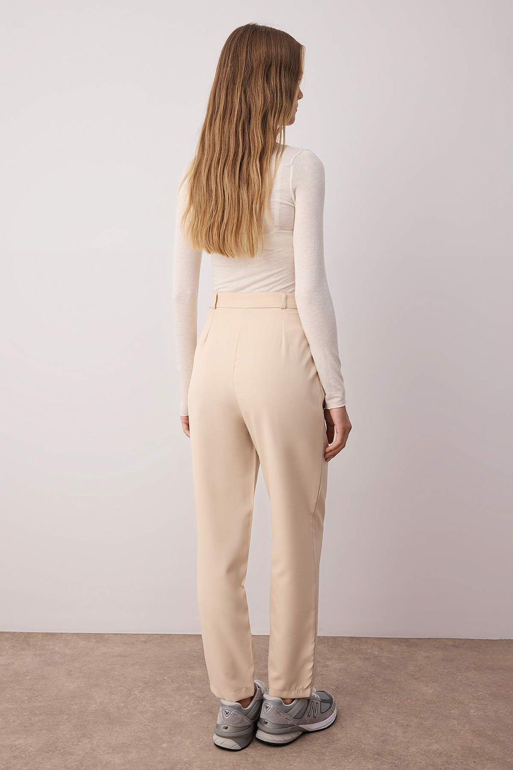 TRENDYOLMILLA Bej Cigarette Dokuma Kumas Pantolon TWOAW22PL0363 фото 4