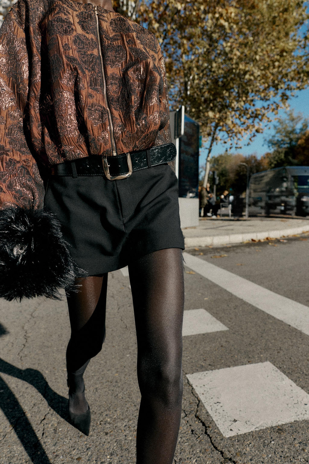 LOW-RISE BELTED SKORT - Zara фото 7