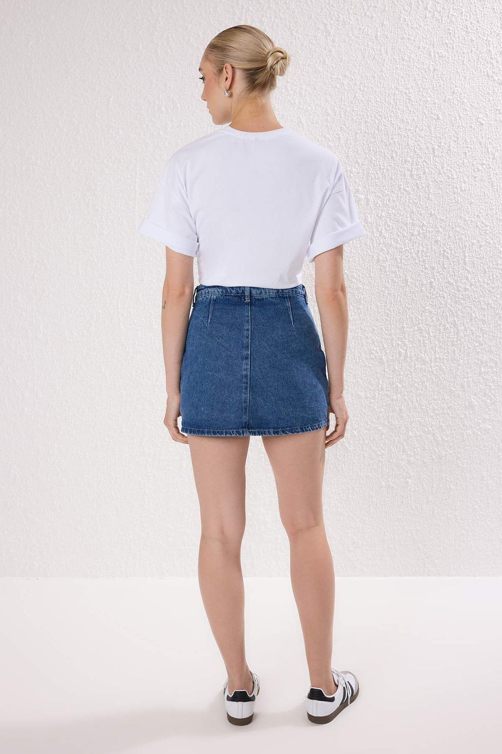 TRENDYOLMILLA Siyah Mini Denim Sort Etek TWOSS25SR00079  фото 6