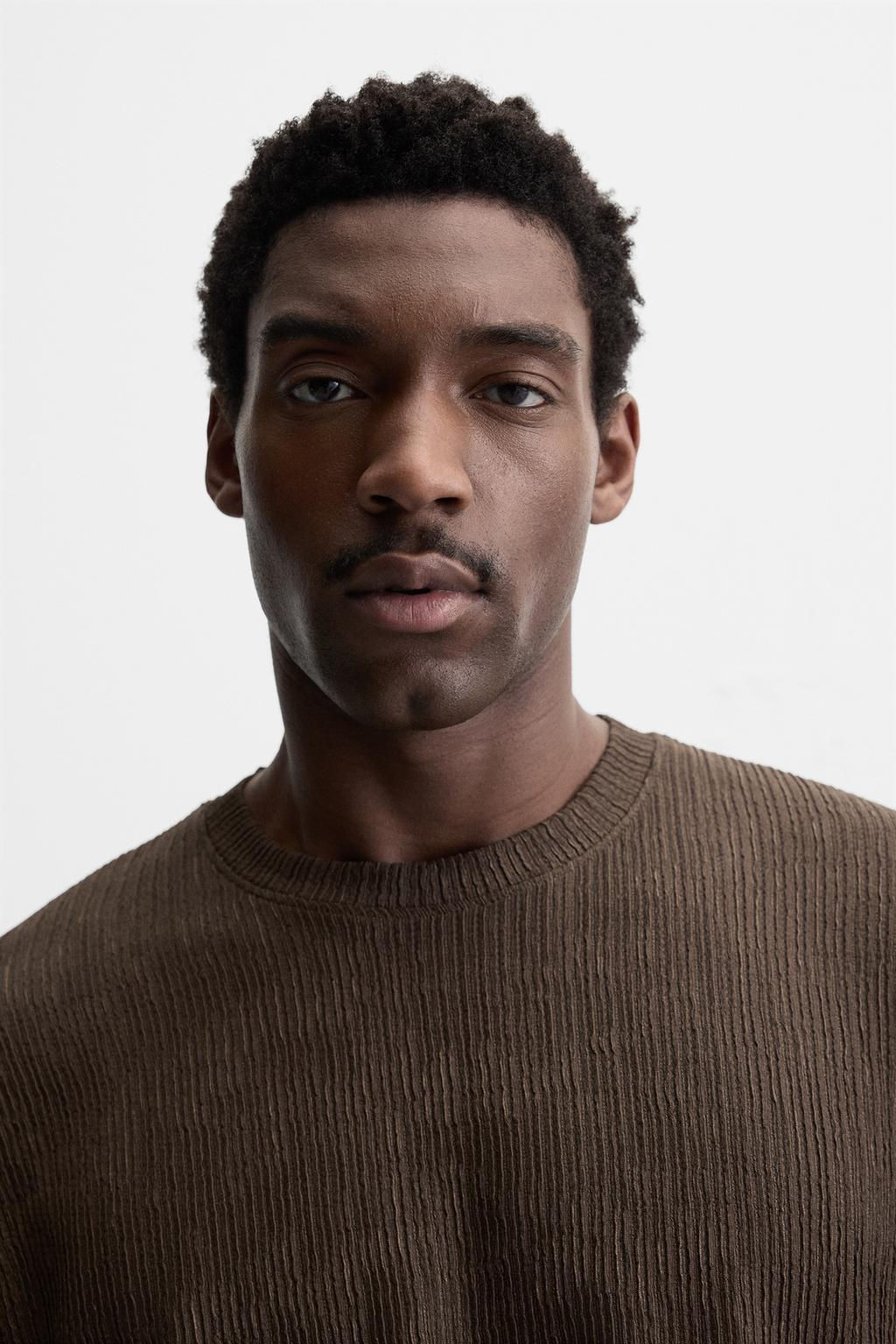 TEXTURED JACQUARD T-SHIRT - Zara фото 29