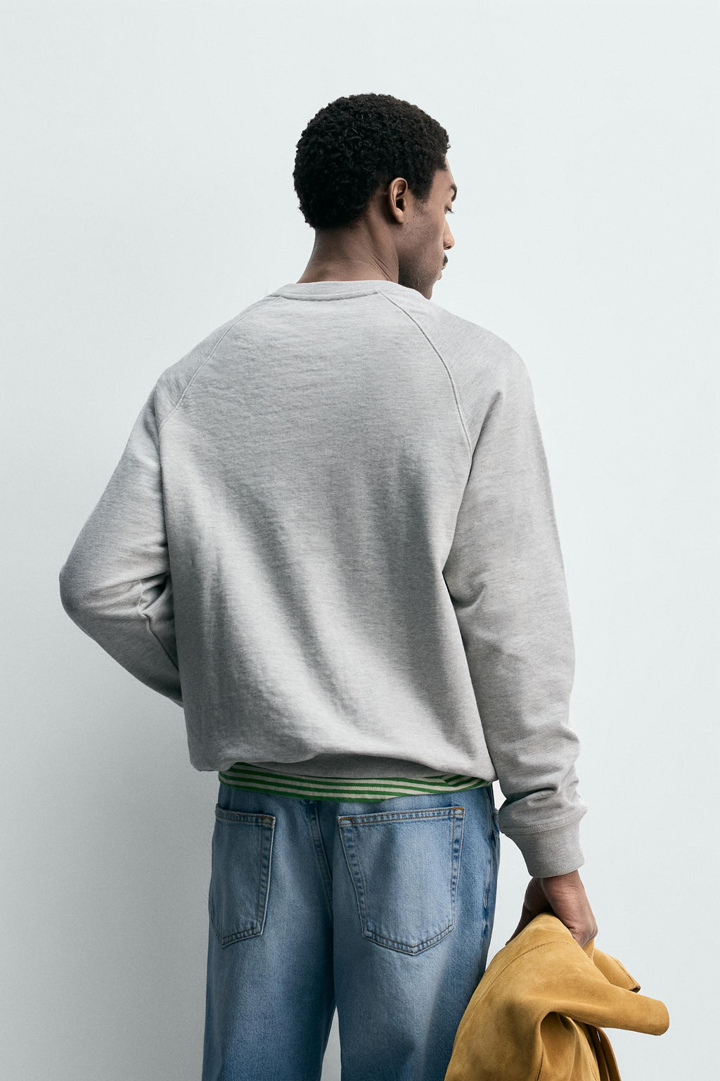 SUDADERA CREWNECK LAVADA B?SICA / Gris vigor? - Zara фото 3